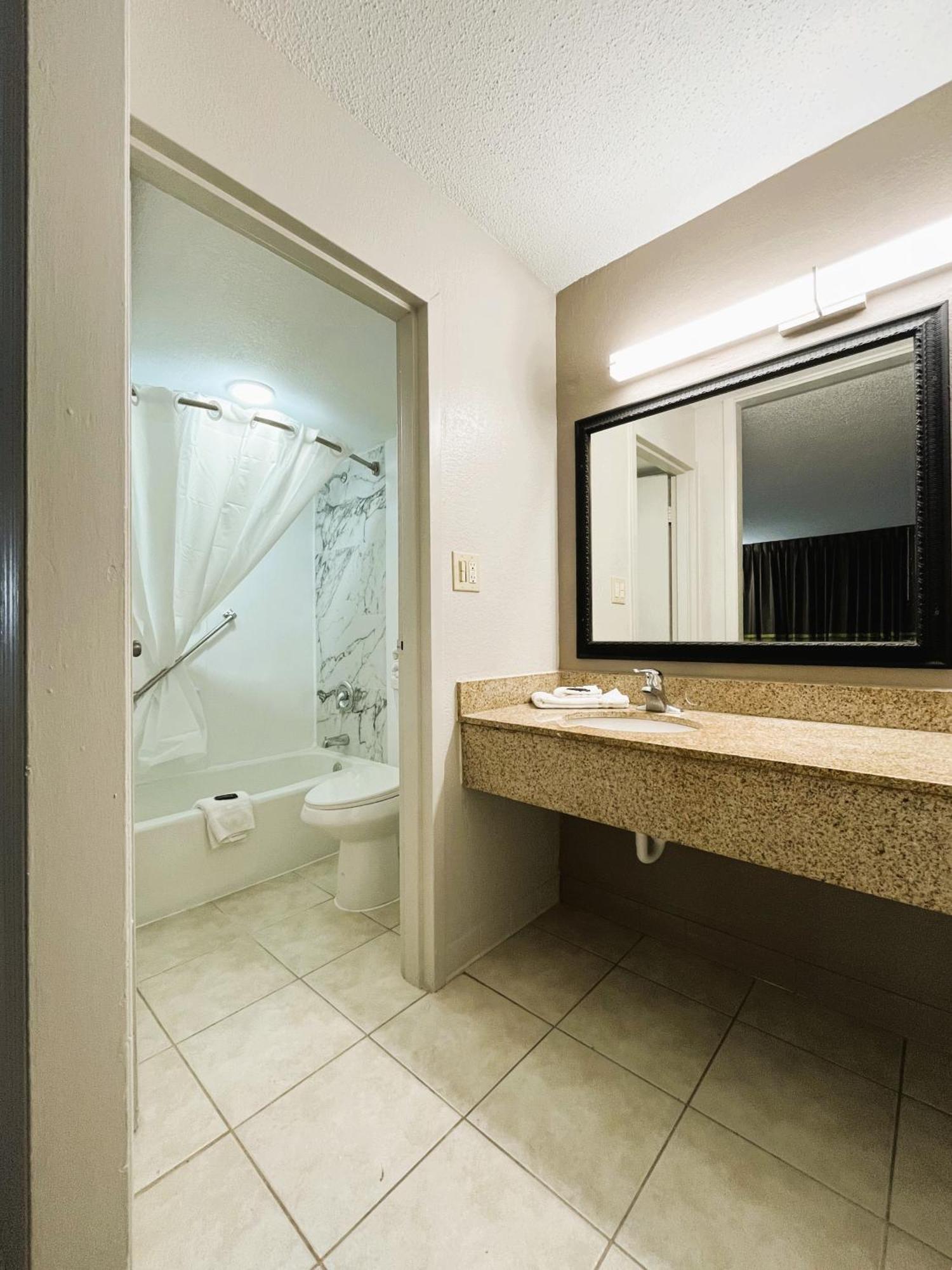Budgetel Inn Phenix City Exteriér fotografie